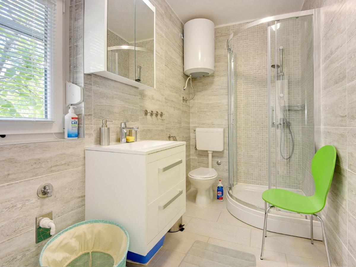 Apartmán With Balcony And Sea View *