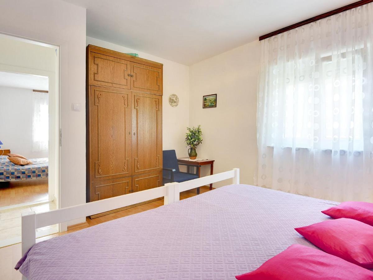 Apartmán With Balcony And Sea View *